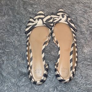 Point toe open side striped flats